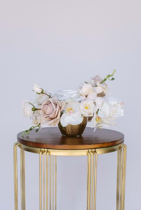 Picture of Wren Centerpiece