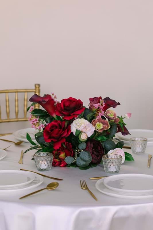 Picture of Stella Vaseless Centerpiece