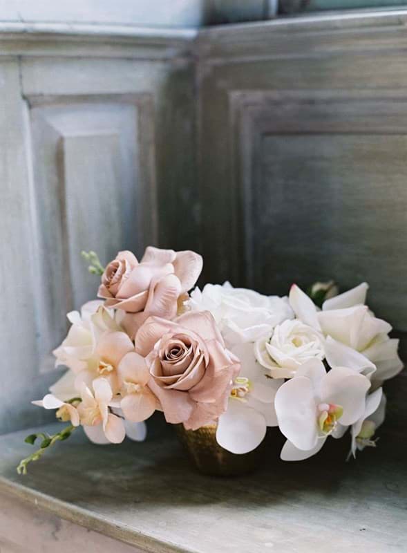 Picture of Wren Centerpiece