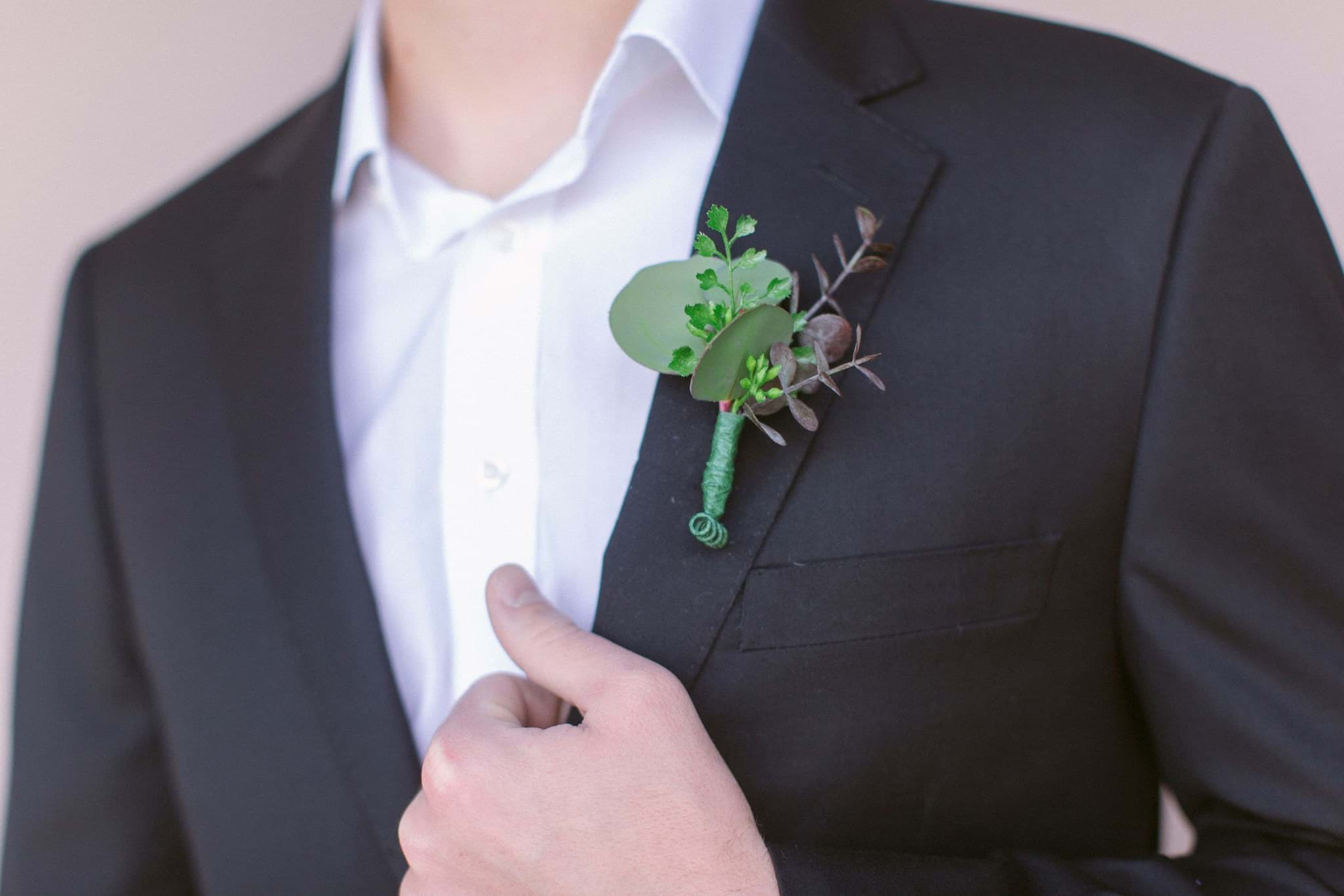 Picture of Laurel Boutonniere