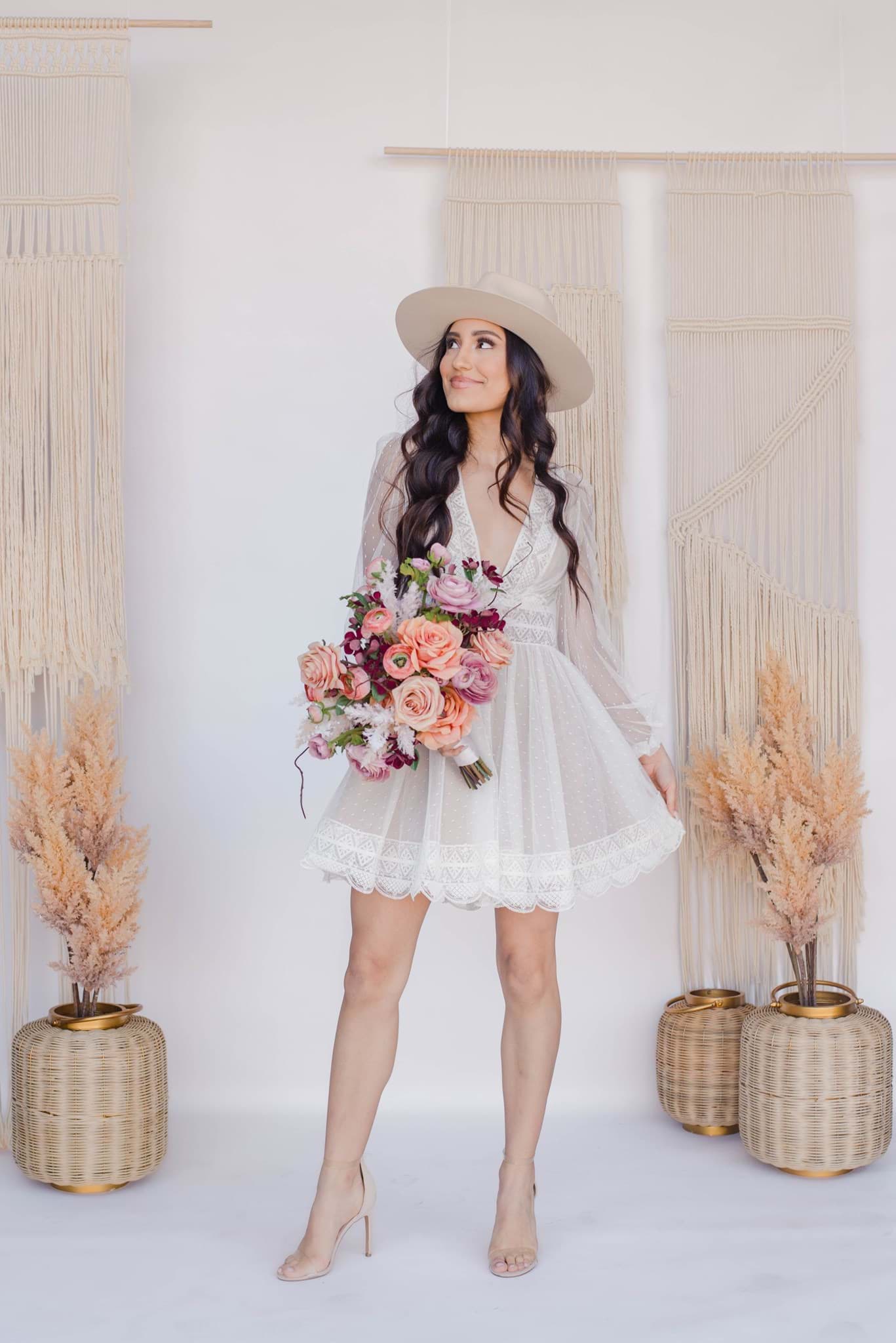 Picture of Nina Bridal Bouquet (Hand-tied)