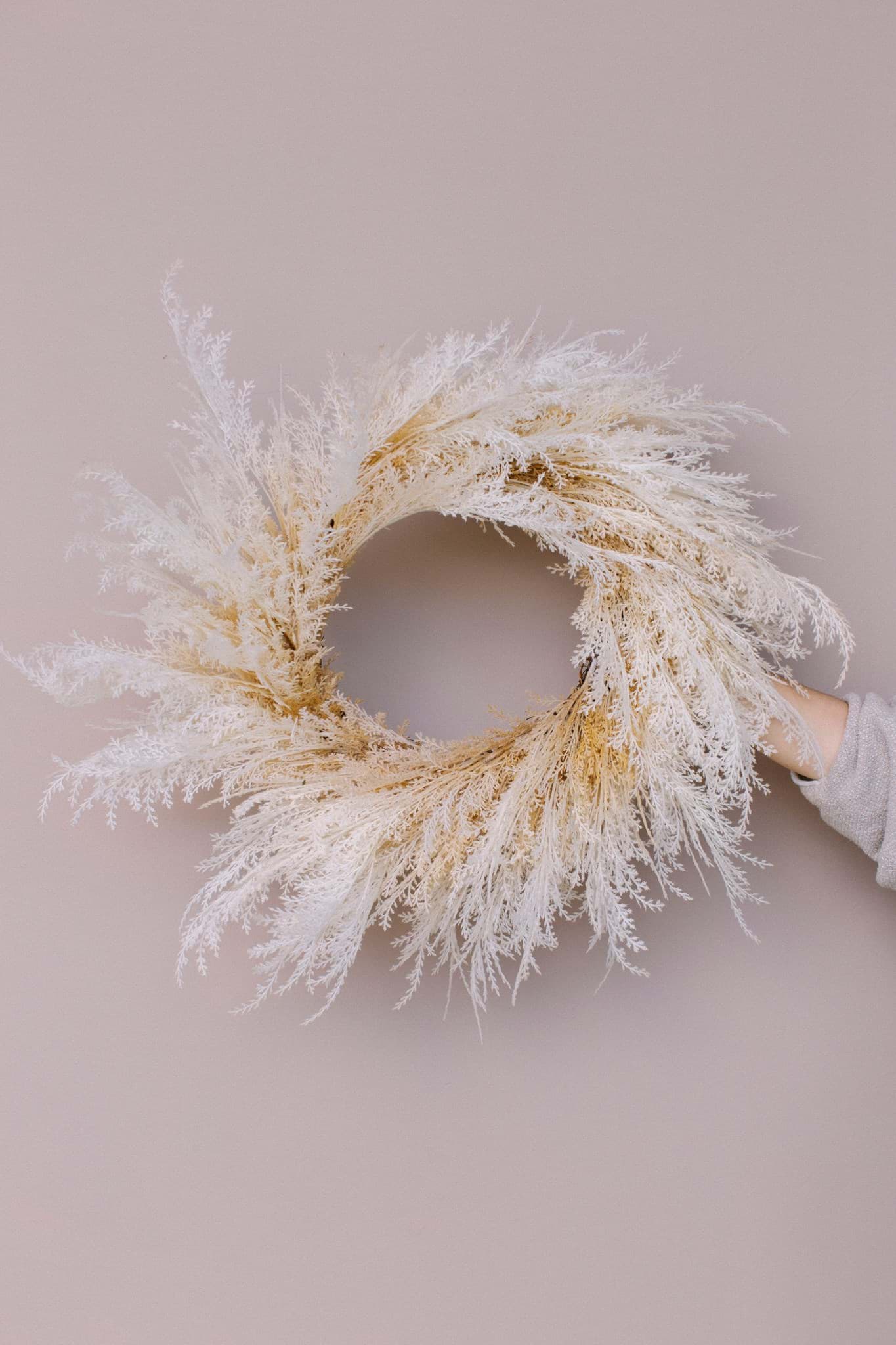 Events Decor and Eye Catching for All The Seasons ONECIRCLE Pampas Grass Wreath,22-24 Pampas Wreath for Front Doors,Boho Wreath Home Decor,Farmhouse Decor 