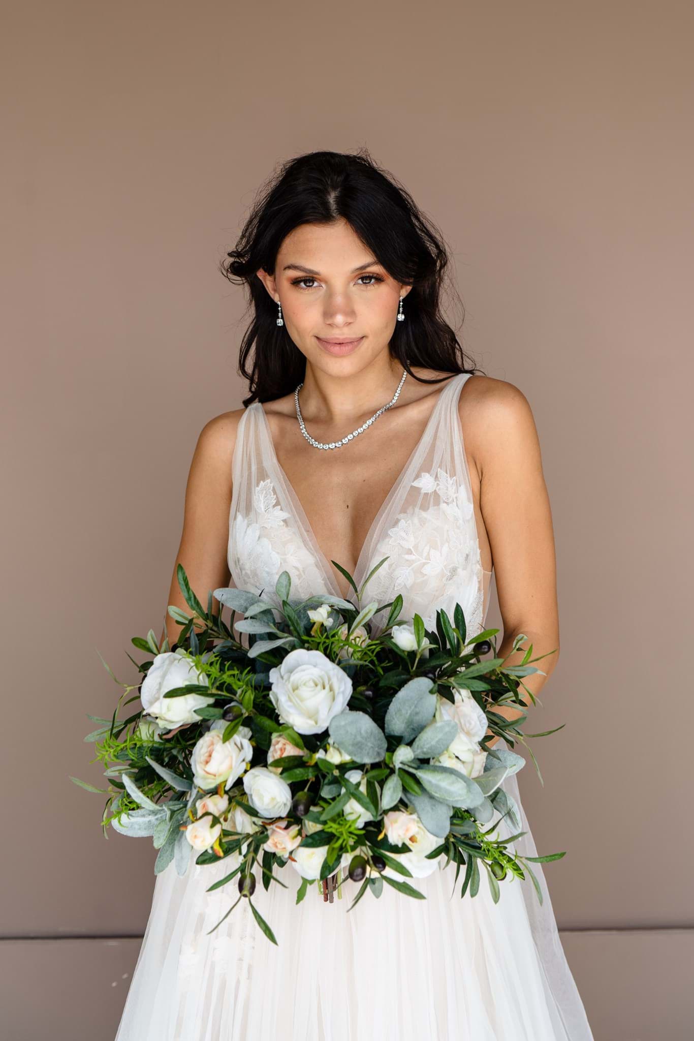 Picture of Olivia Bridal Bouquet (Hand-tied)