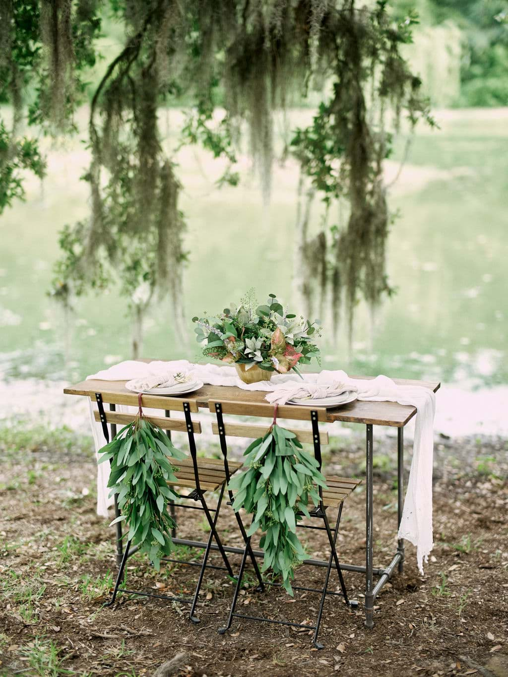 Picture of Laurel Large Centerpiece