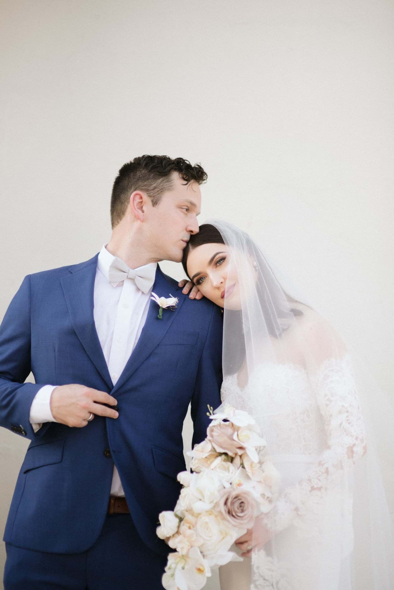 Picture of Wren Bridal Bouquet (Hand-tied)