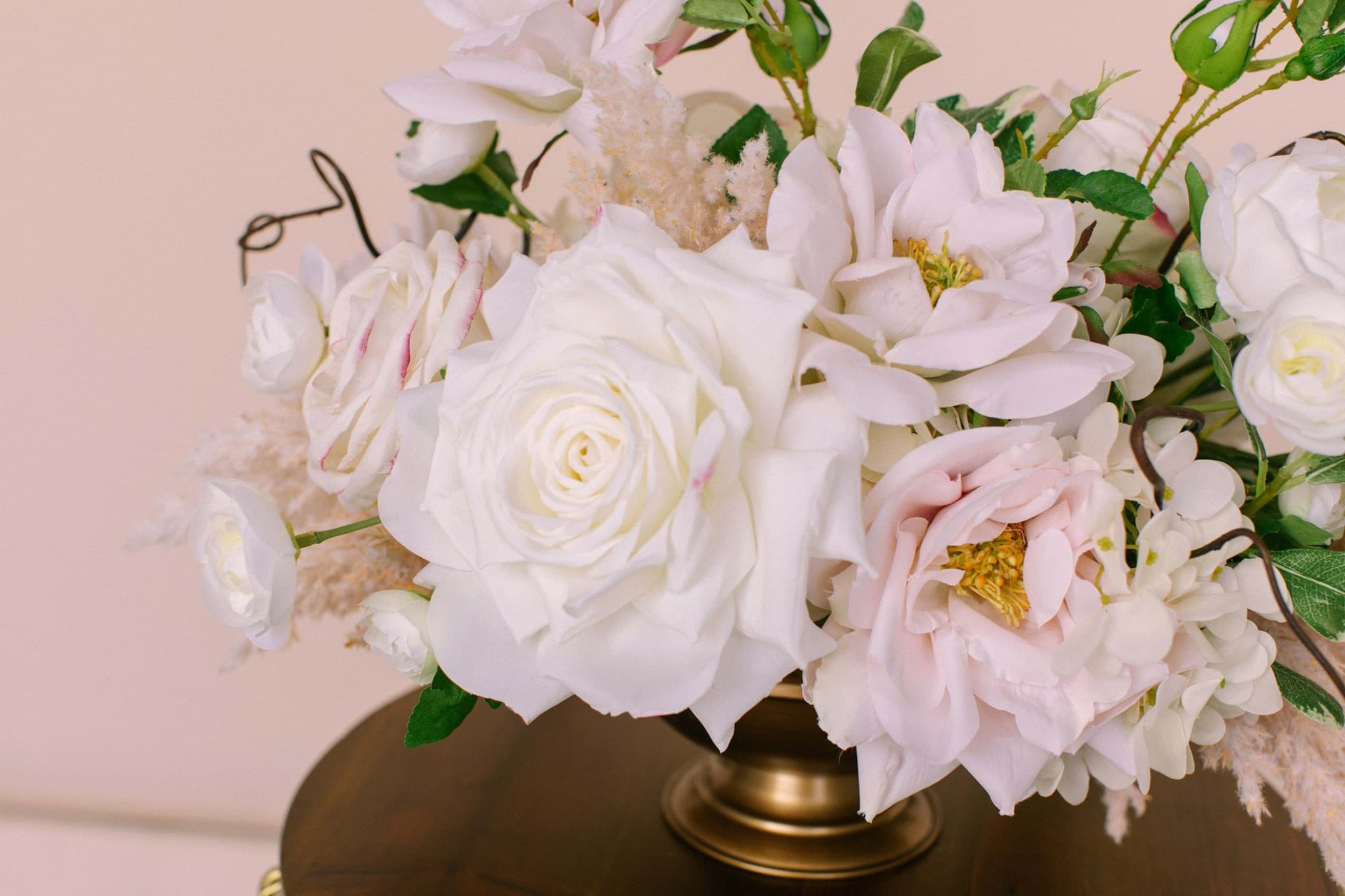 Picture of Bianca Large Centerpiece