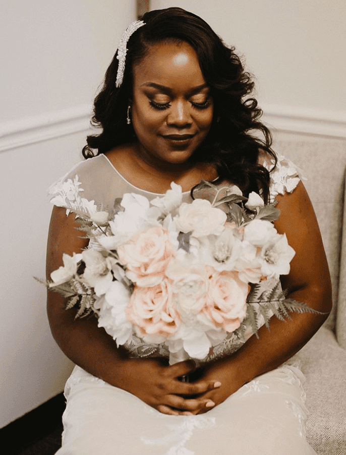 Picture of Cameron Bridal Bouquet (Hand-tied)