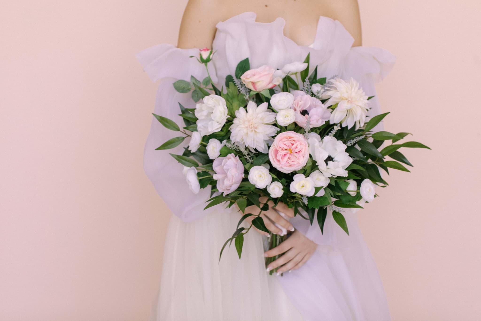 Picture of Charlotte Bridal Bouquet (Hand-tied)