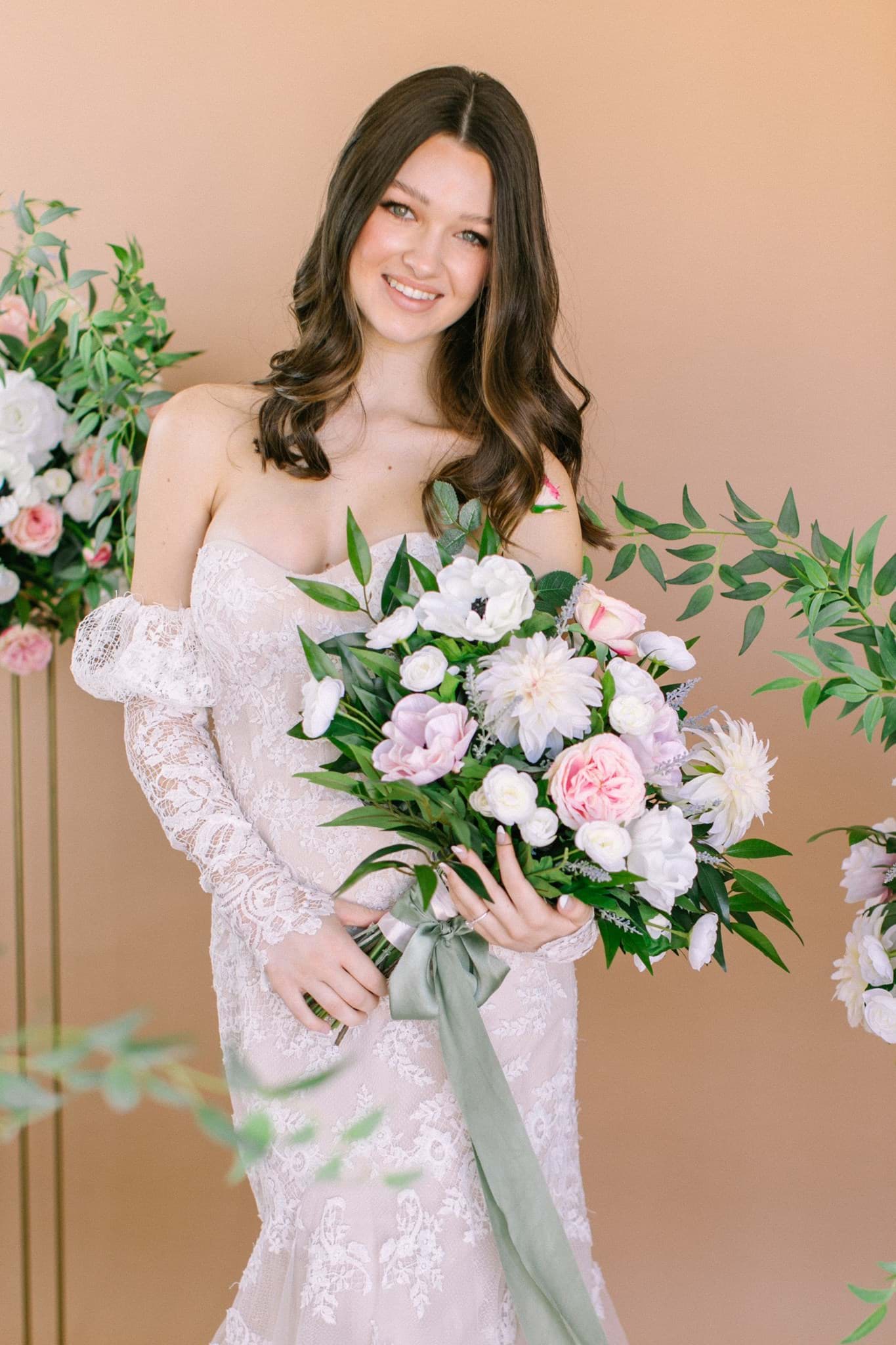 Picture of Charlotte Bridal Bouquet (Hand-tied)