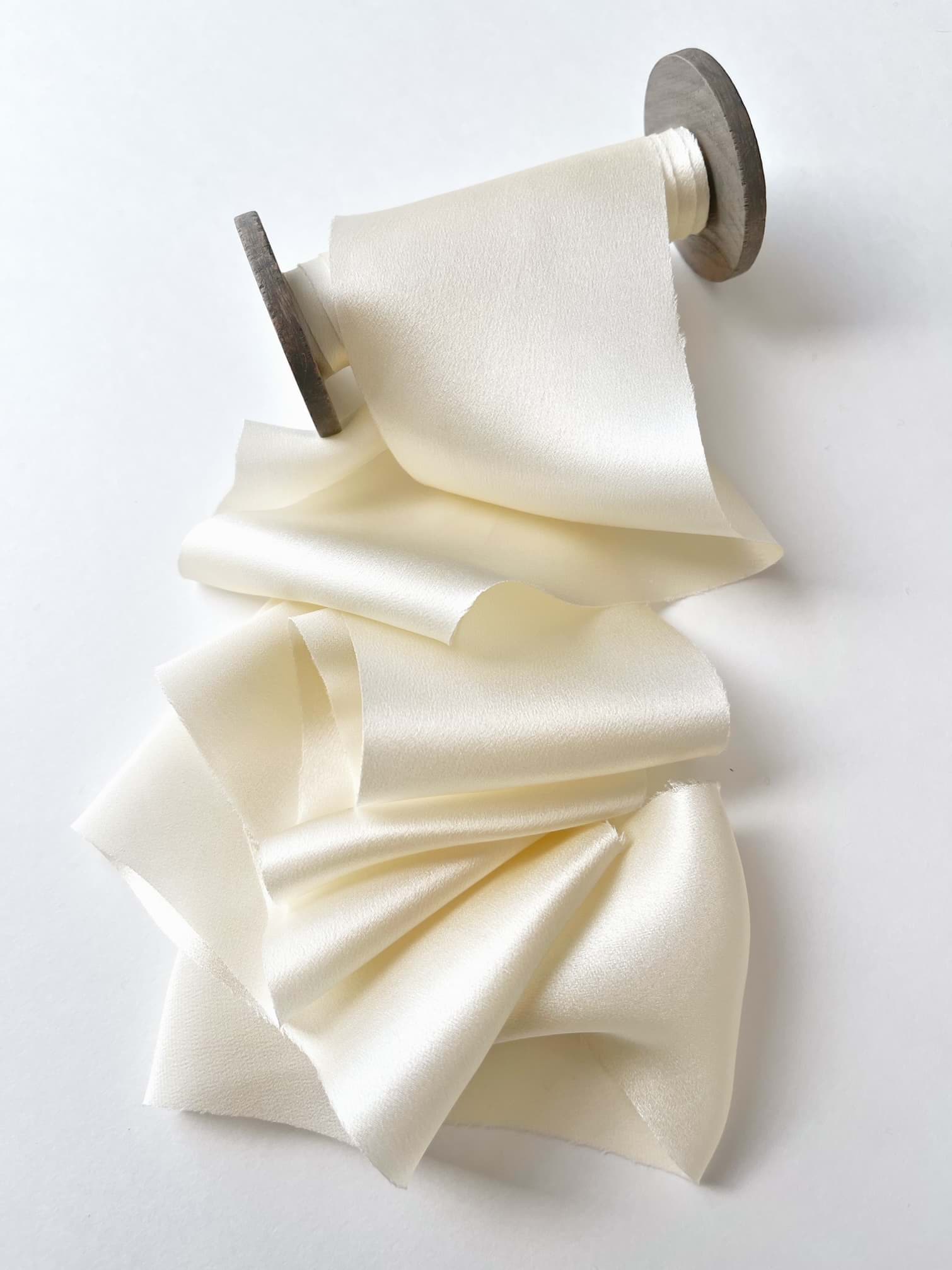 Picture of Honeysilk Ribbon - Creamy Ivory