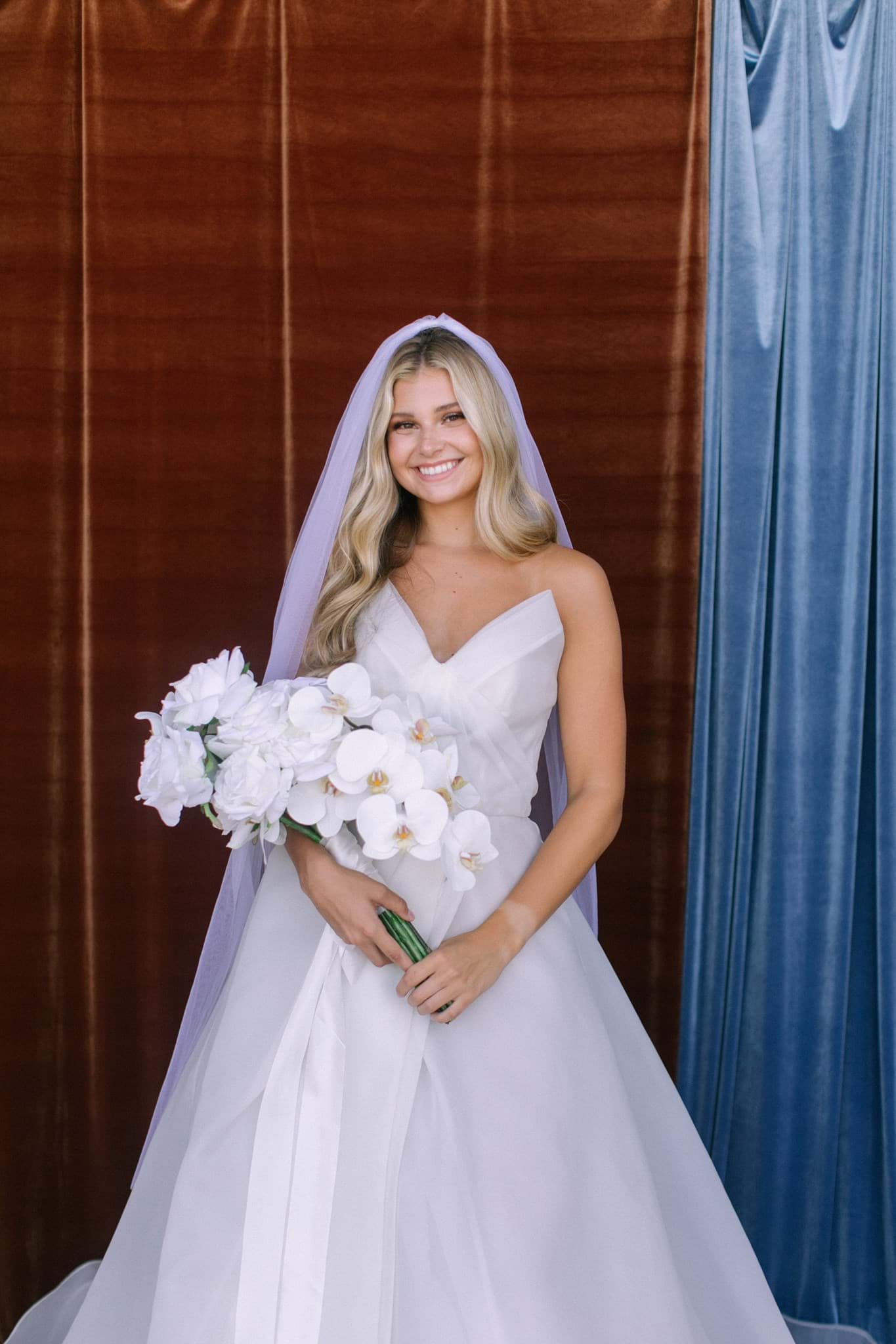Picture of Wren Bridal Bouquet (Garden-cut)