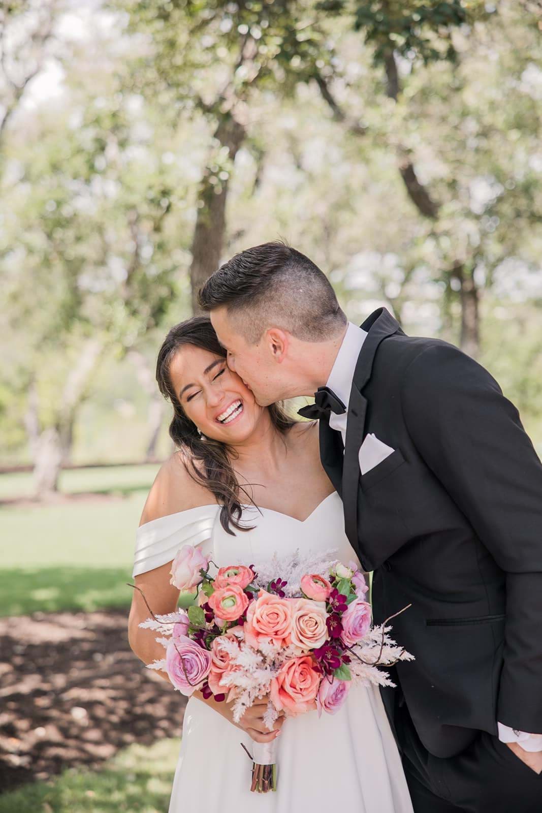 Picture of Nina Bridal Bouquet (Hand-tied)