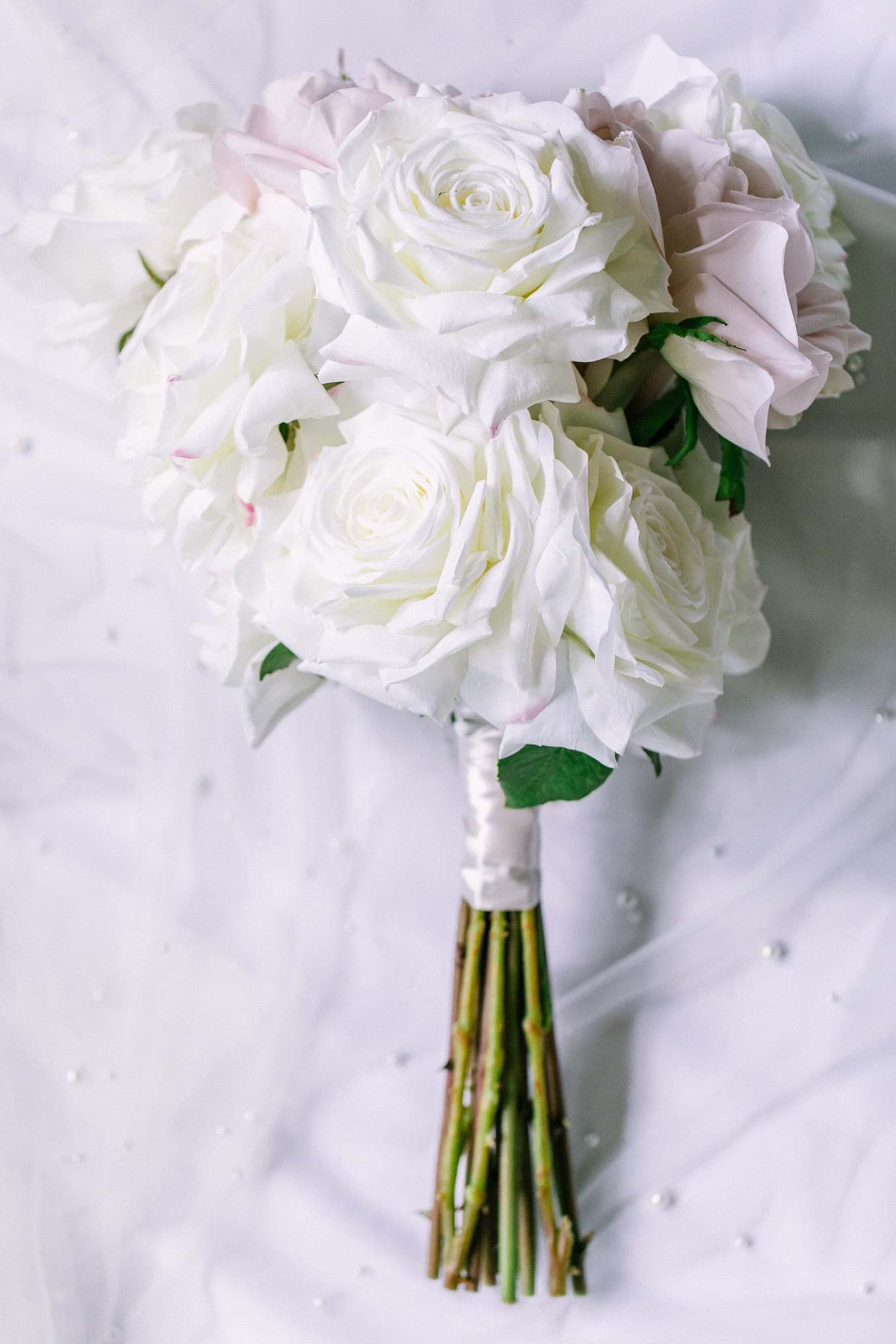 Picture of Bianca Bridal Bouquet (Garden-cut)
