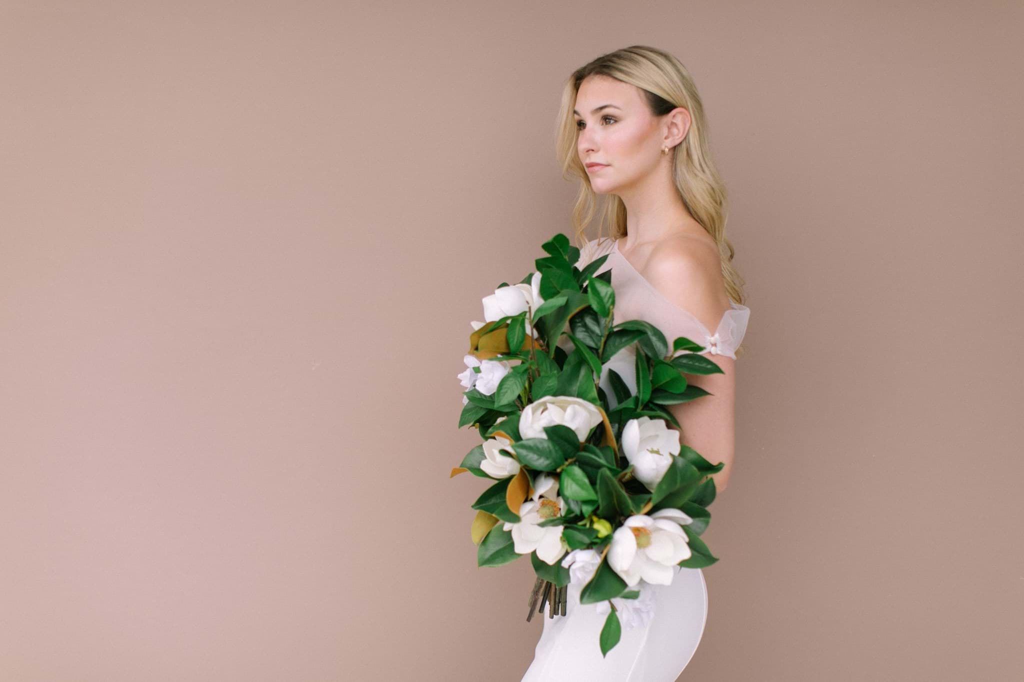 Picture of Shelbie Bridal Bouquet (Garden-cut)