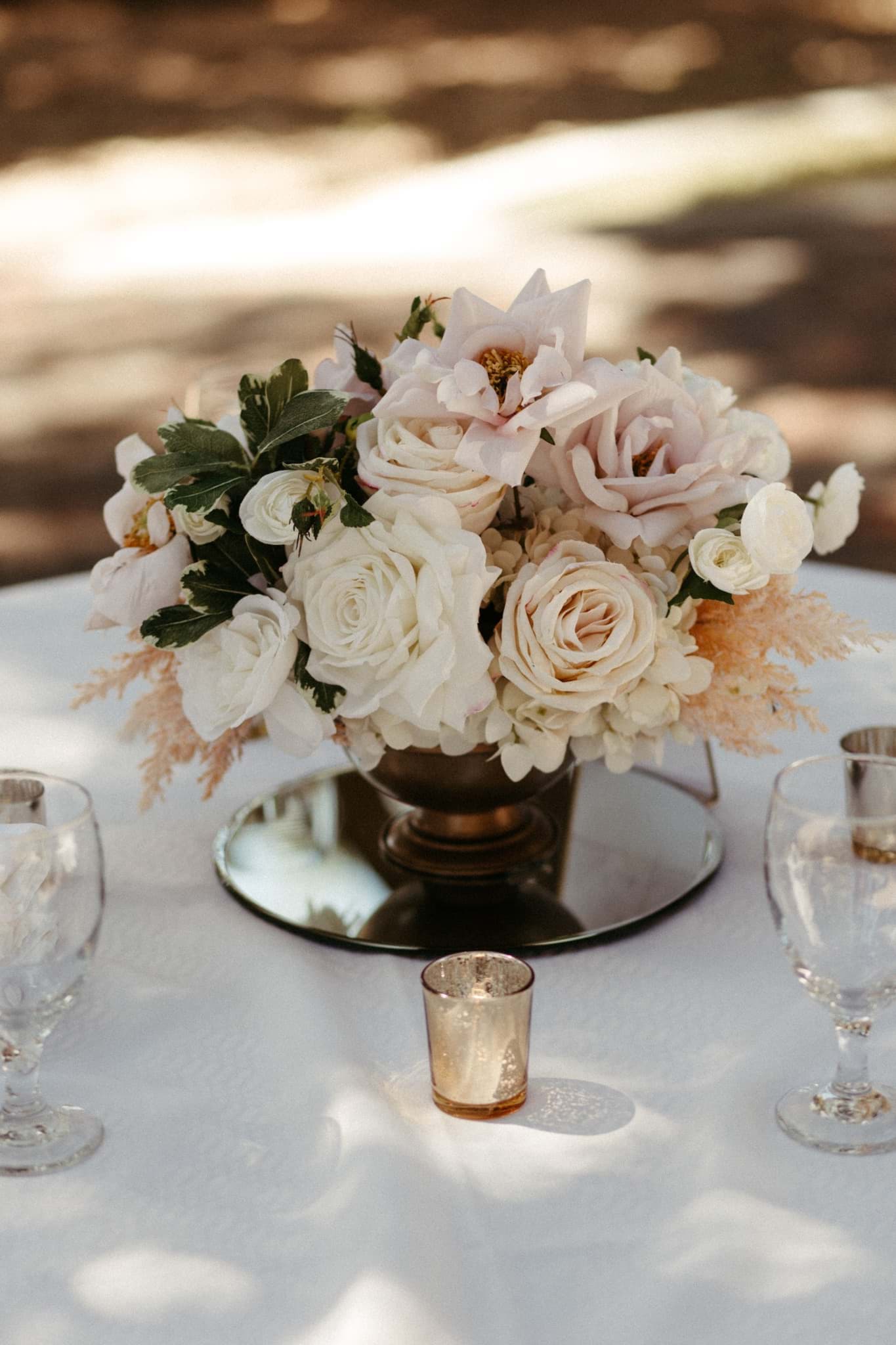 Picture of Bianca Large Centerpiece