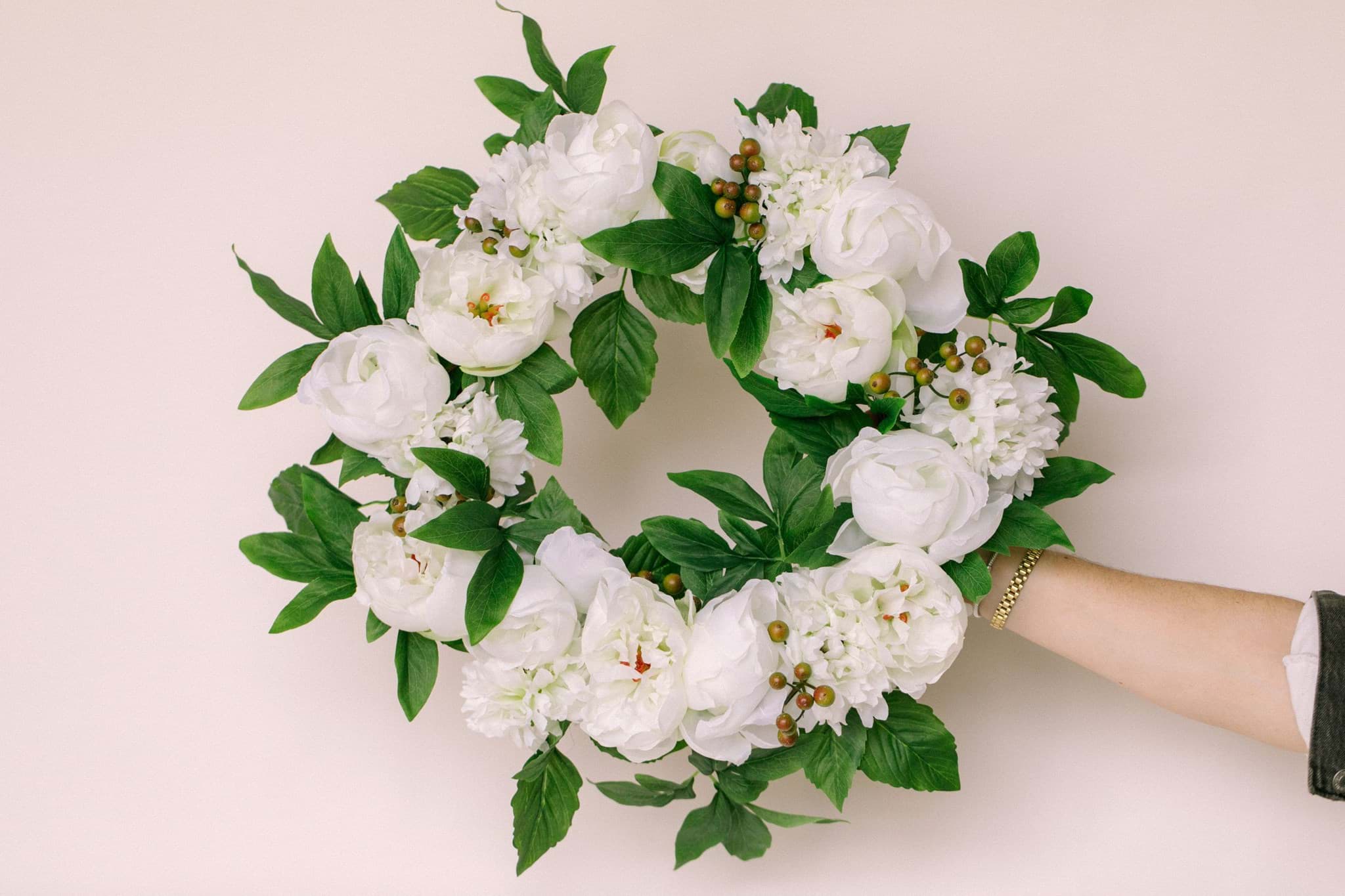 Picture of White Peony Wreath