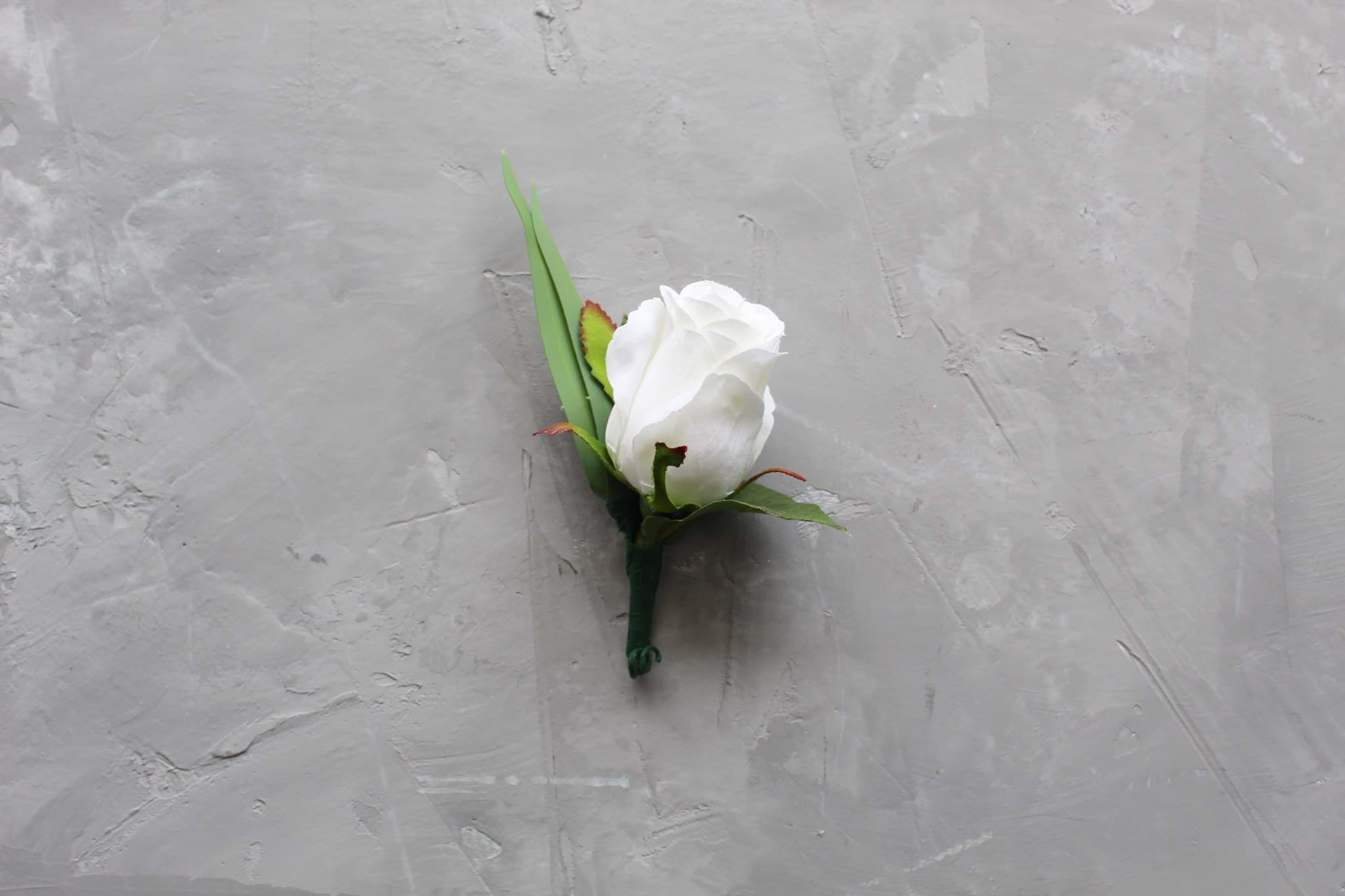 Picture of Jane Boutonniere (Rosebud)