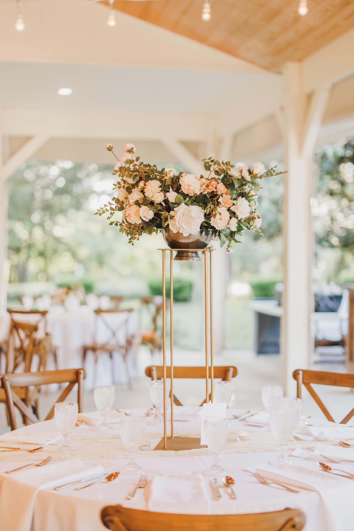 Picture of Eloise Grand Centerpiece