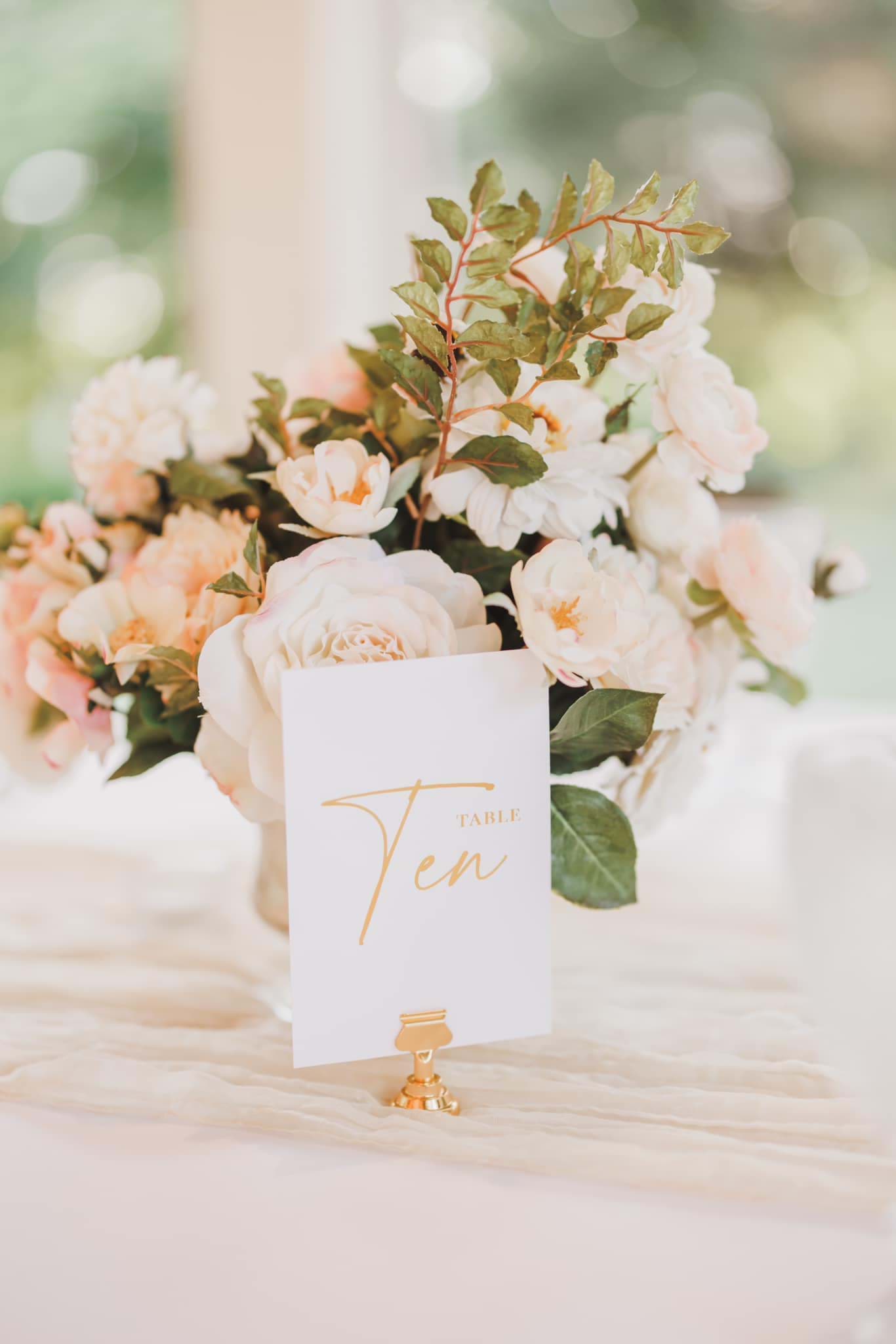 Picture of Eloise Large Centerpiece