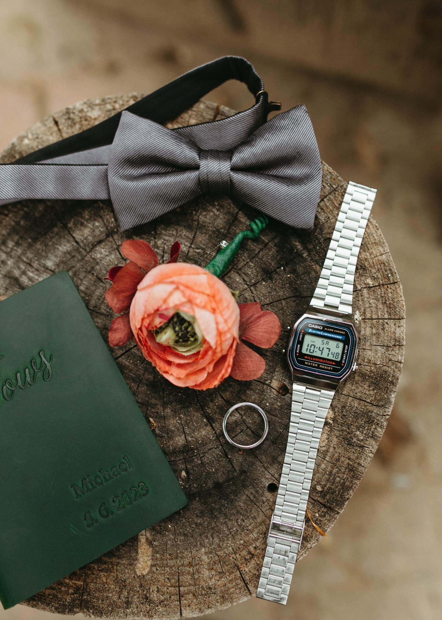 Picture of Nina Boutonniere (Ranunculus)