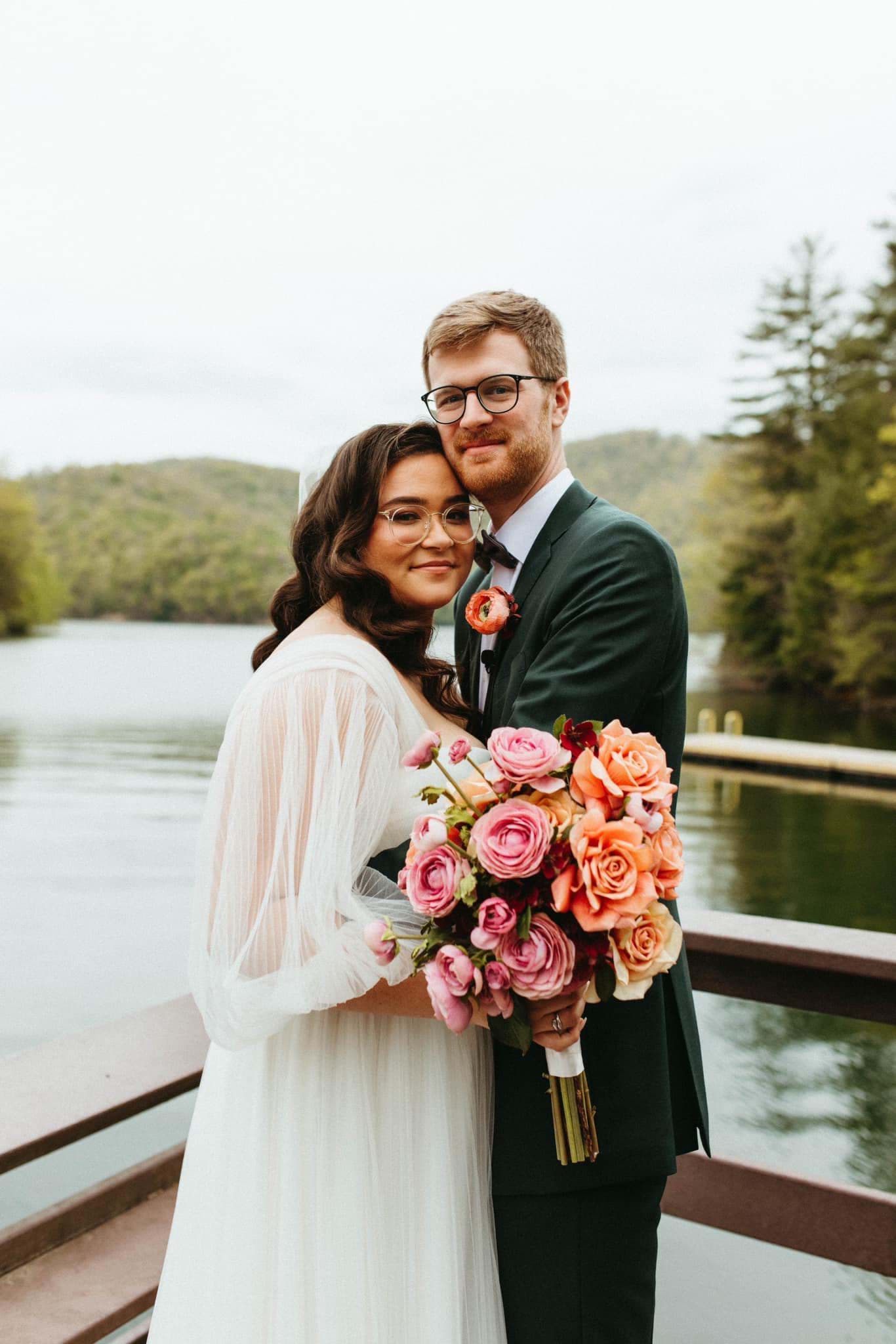 Picture of Nina Bridal Bouquet (Garden-cut)