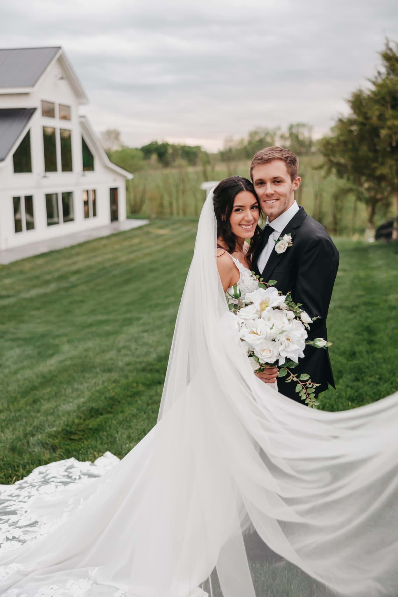 Picture of Eloise Bridal Bouquet (Blanc)