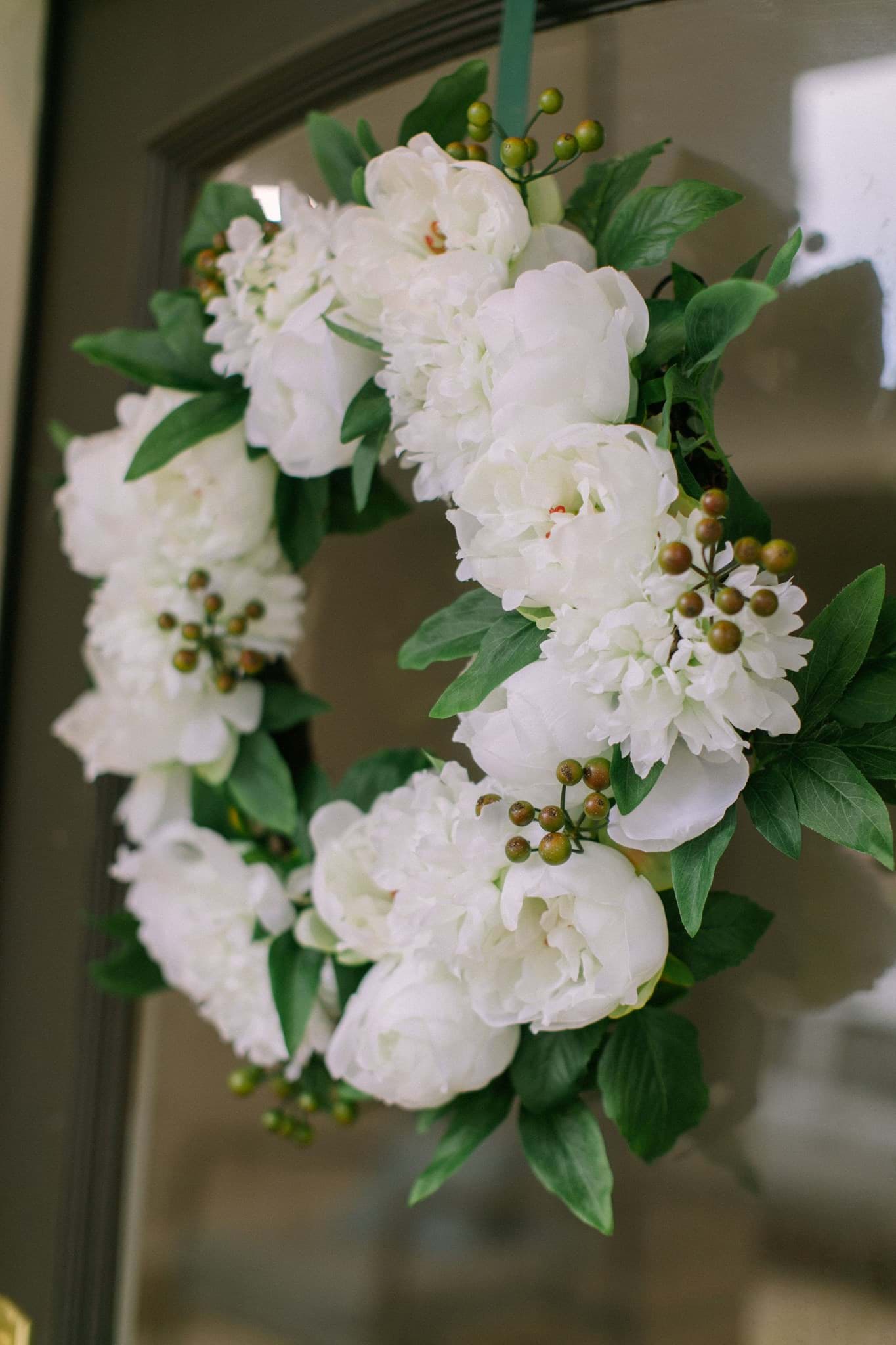 Picture of White Peony Wreath