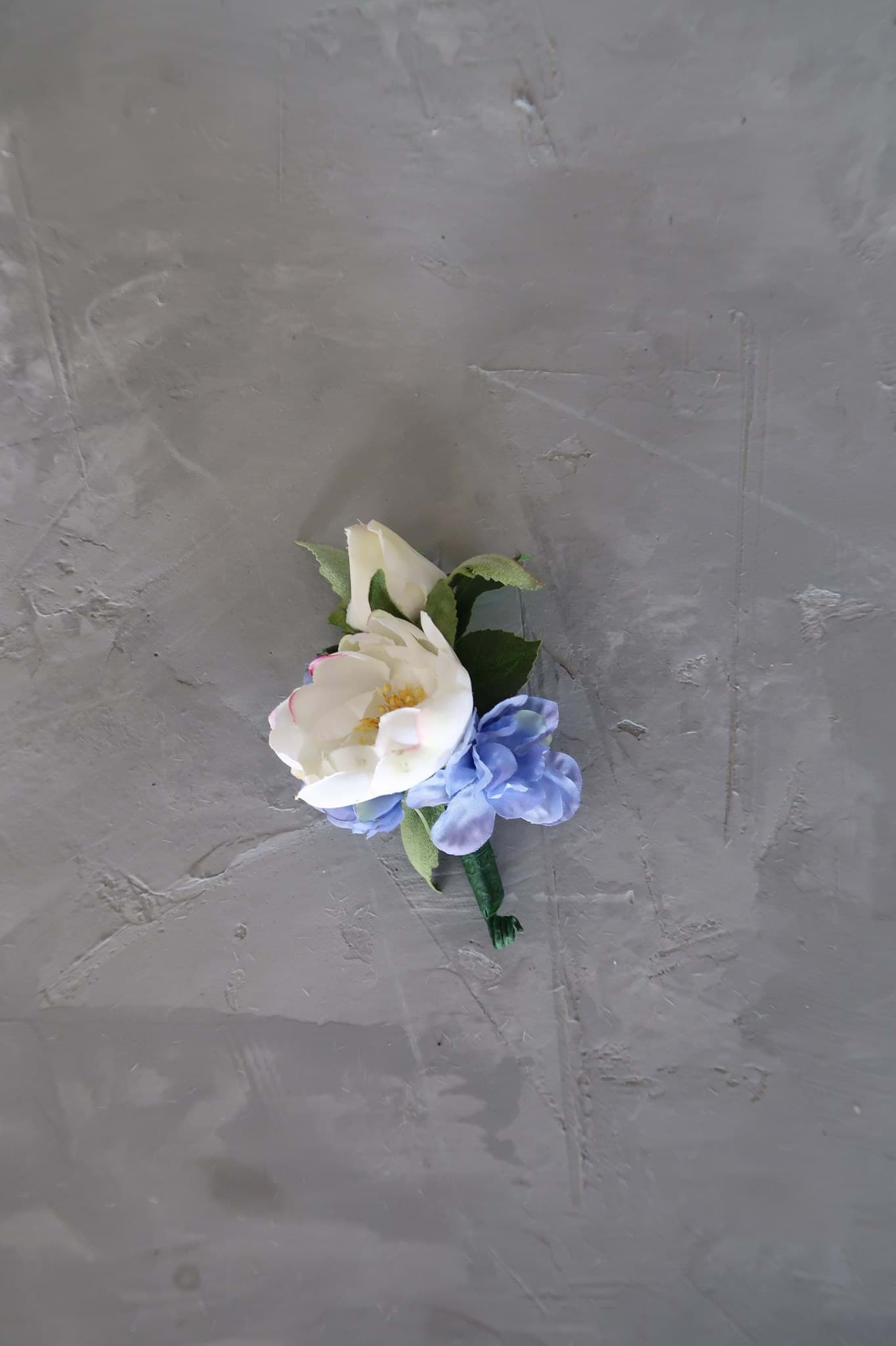 Picture of Millie Boutonniere (Rose)