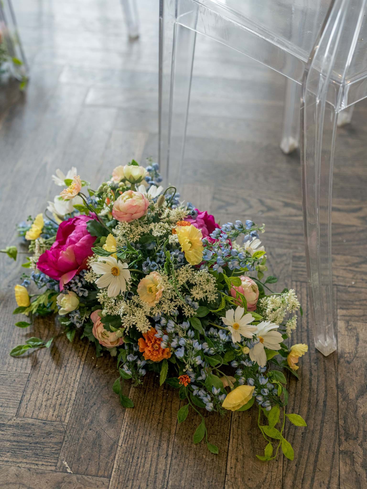 Picture of Kinsley Floral Swag
