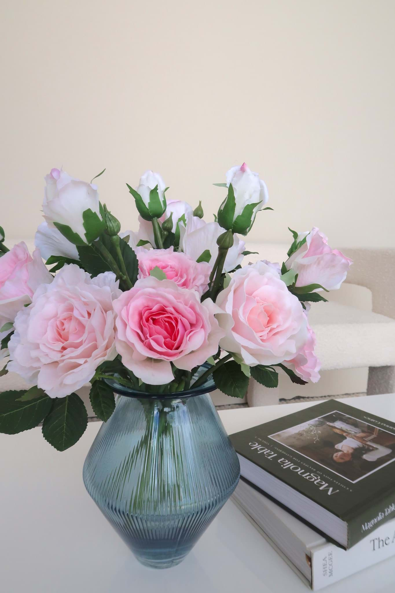 Picture of Real Touch Light Pink Rose Bundle