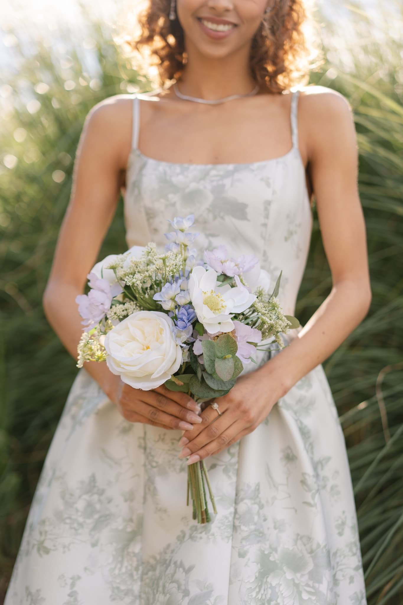 Picture of Taylor Bridesmaid Bouquet