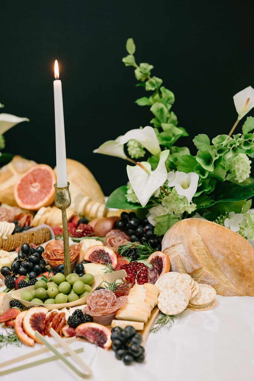 Picture of Zayah Vaseless Centerpiece