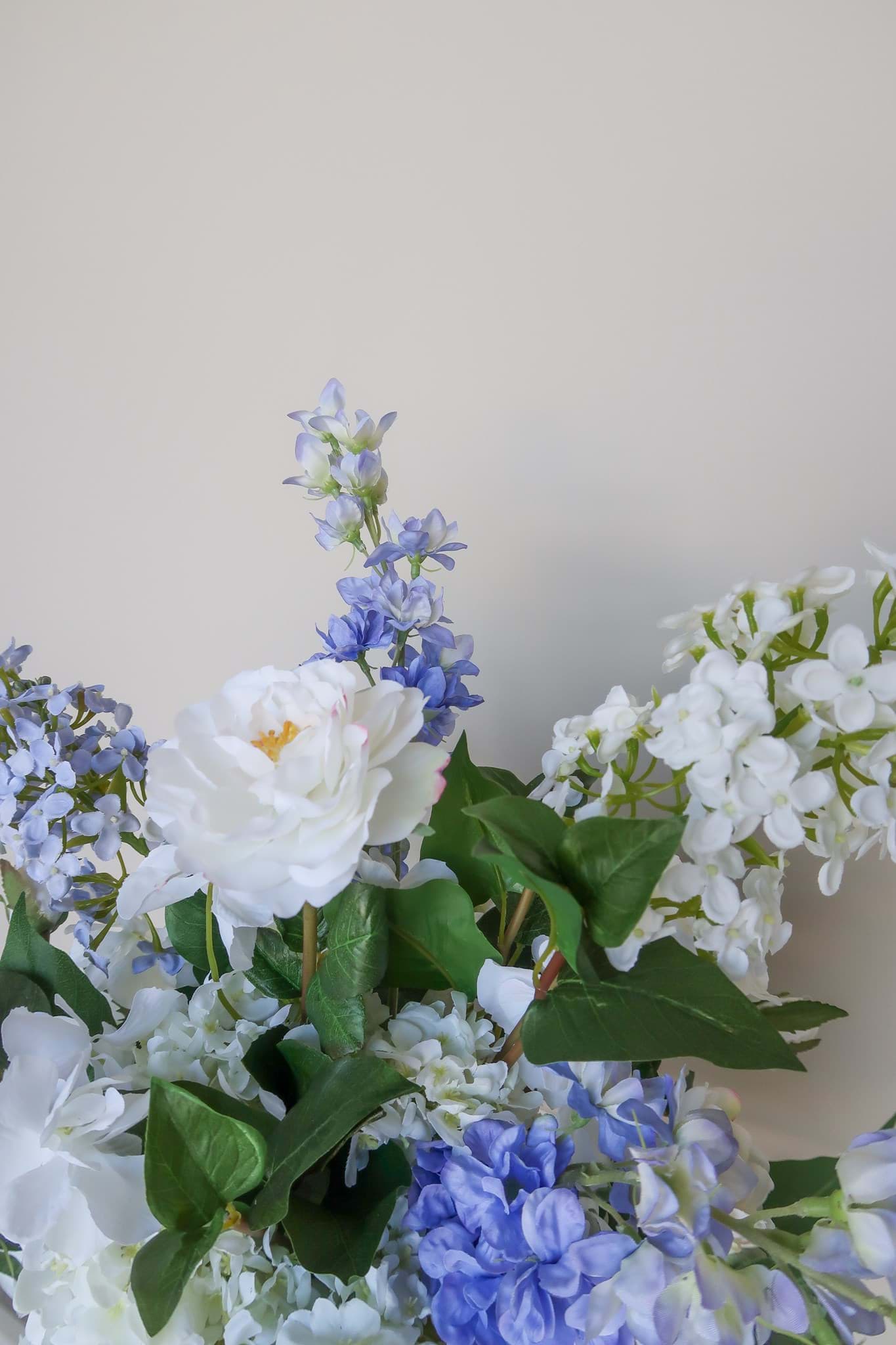 Picture of Millie Vaseless Centerpiece