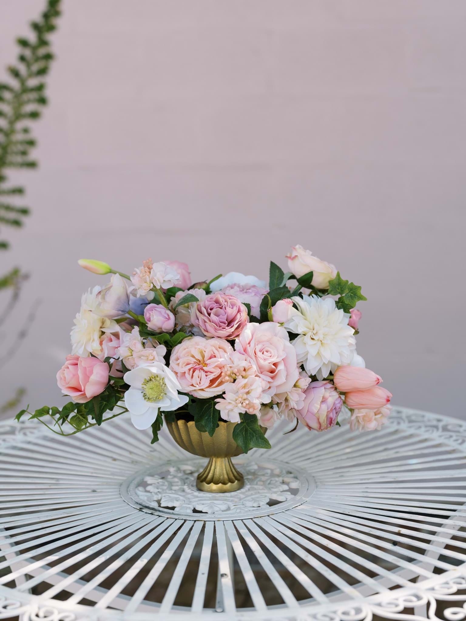 Picture of Charlotte Large Centerpiece