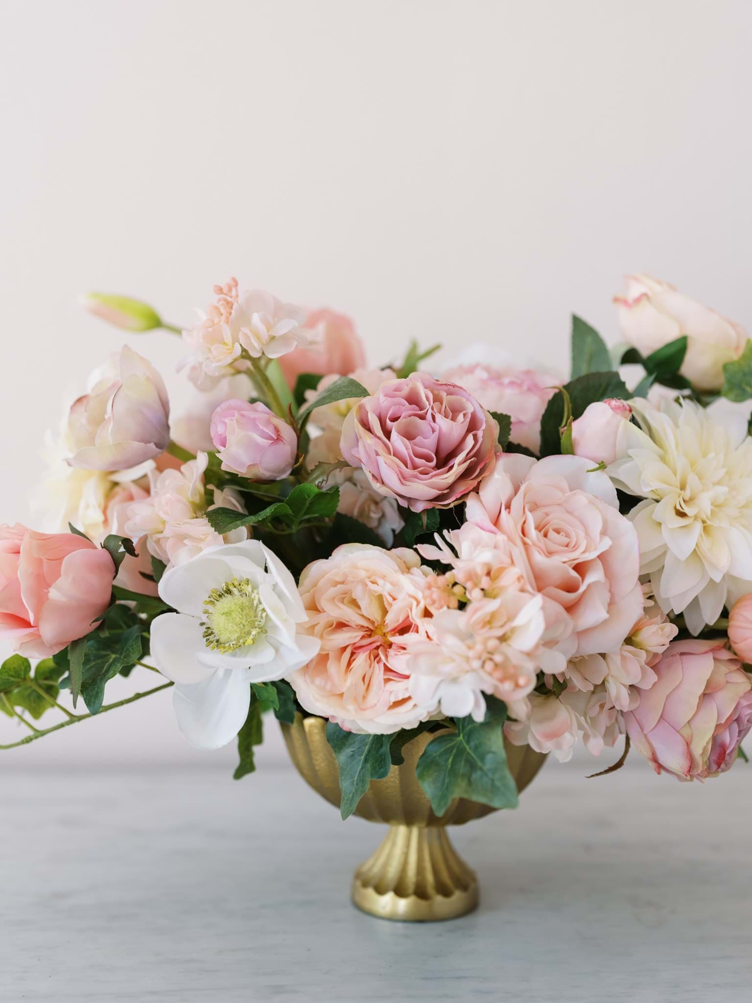 Picture of Charlotte Large Centerpiece