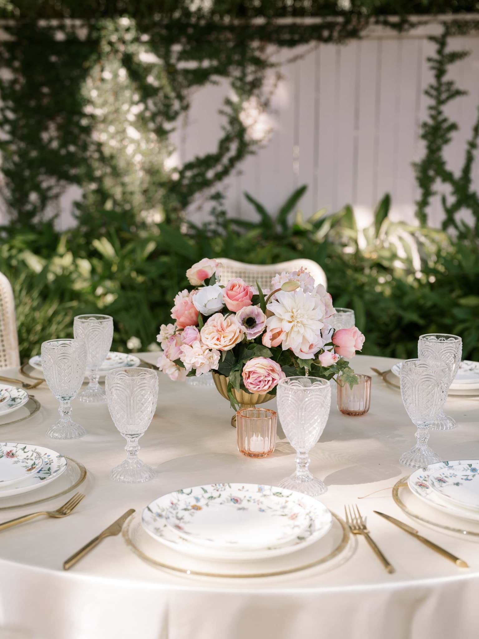 Picture of Charlotte Large Centerpiece