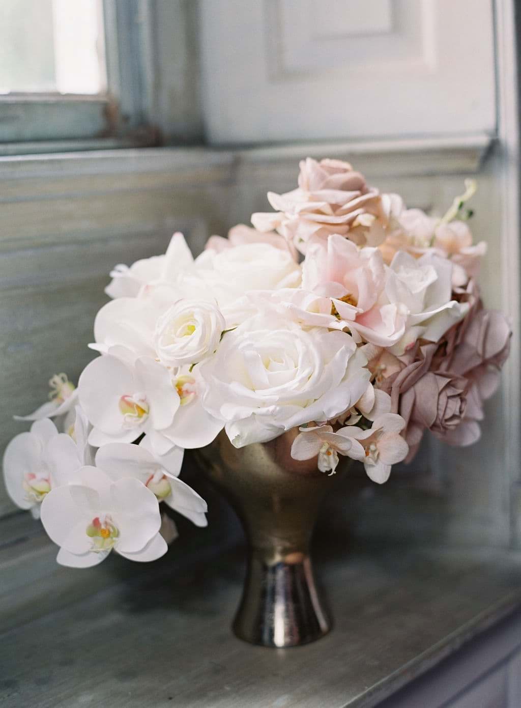 Picture of Wren Large Centerpiece 