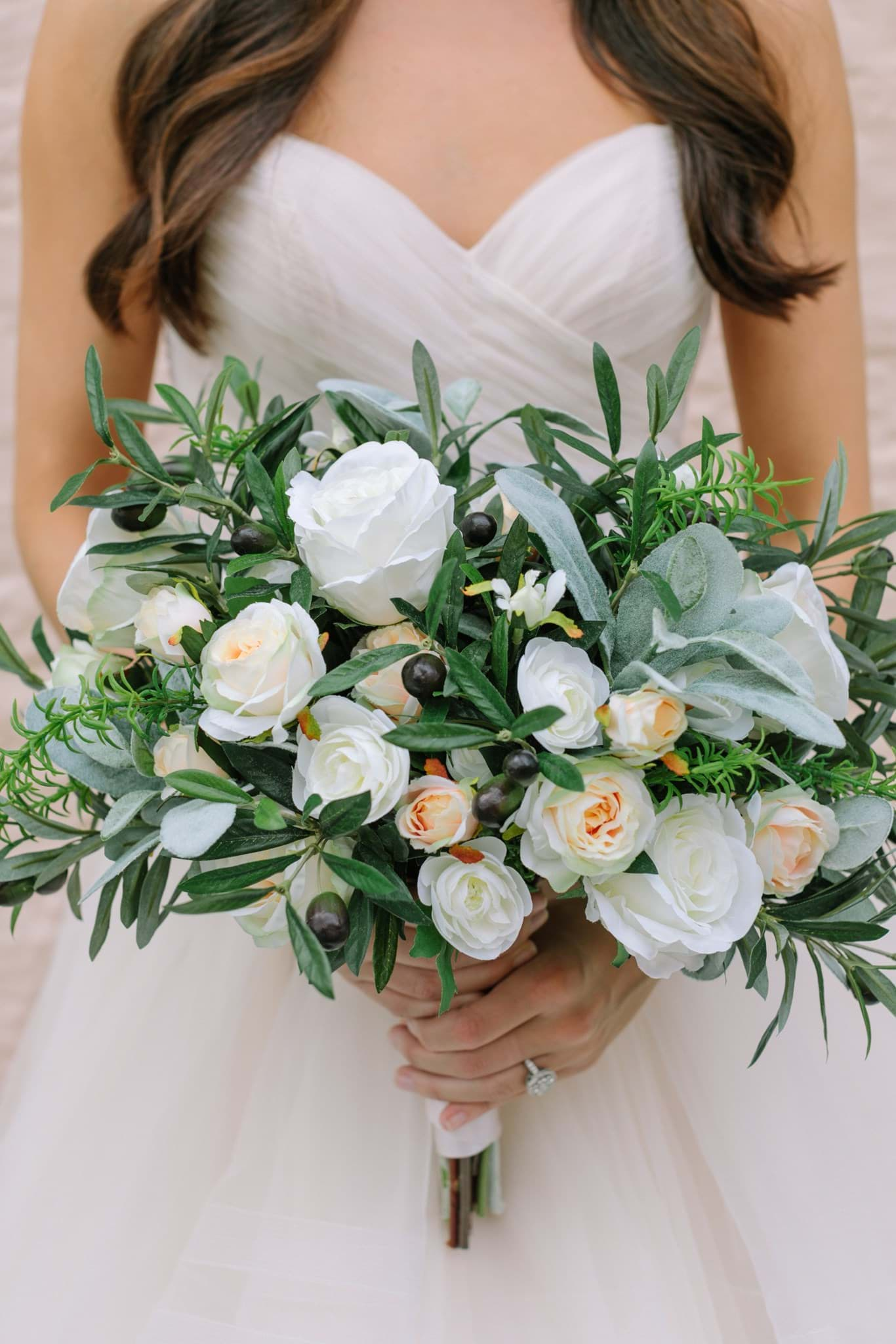 Everyone can use some @jadorelesfleurs & @louisvuitton  Spring wedding  flowers, Luxury flowers, Fresh flower delivery